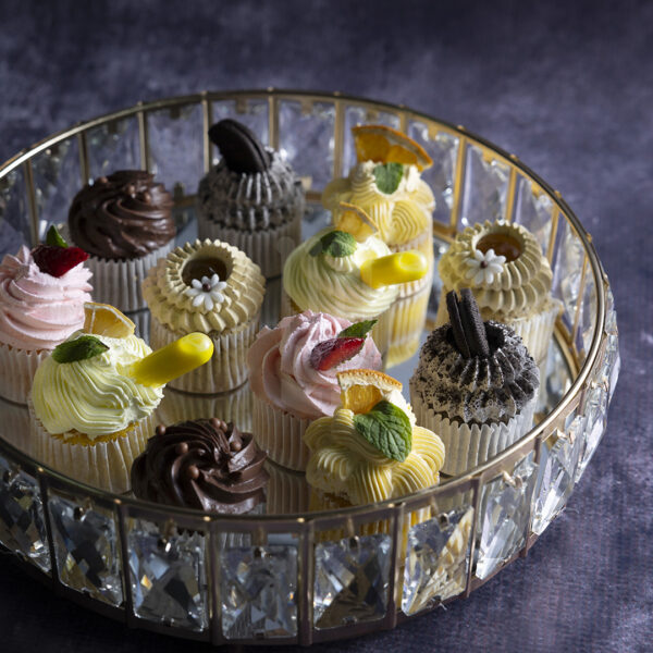 Kahraman catering selection of fine cupcakes comes in different flavors like Strawberry, Orange, Lemon, chocolate, Oreo & English Tea